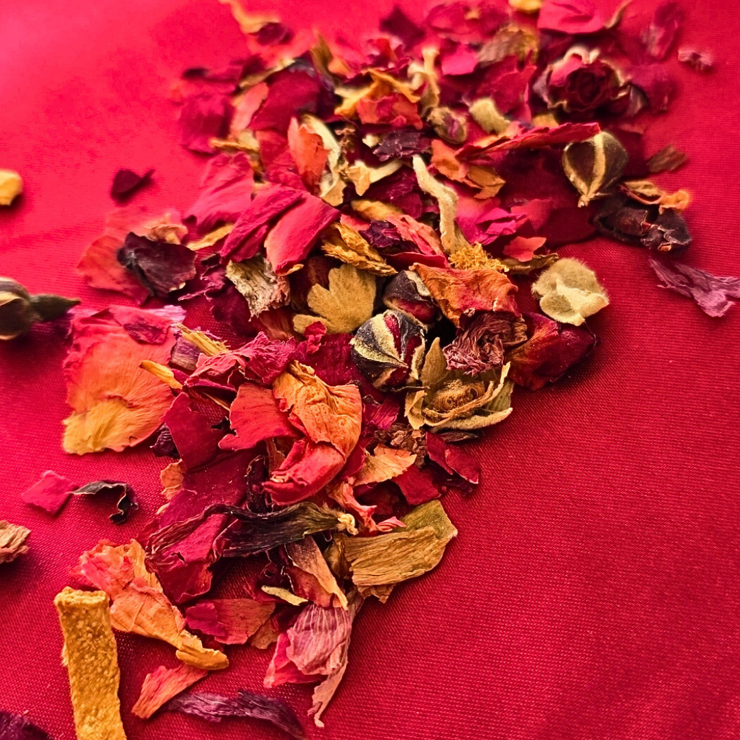 PÉTALES DE ROSE SACRÉES