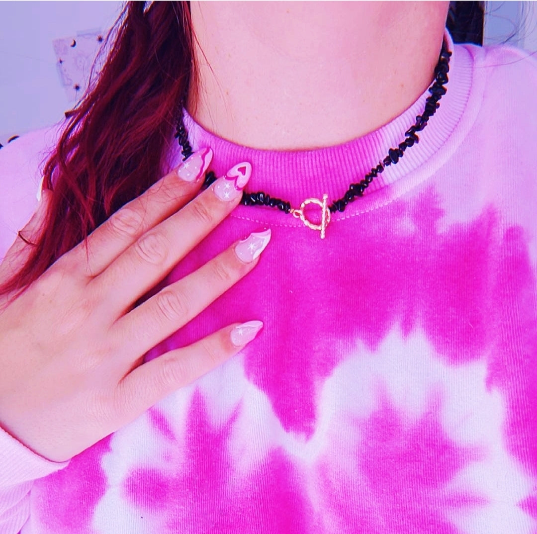 COLLIER ORNÉ DE CRISTAUX