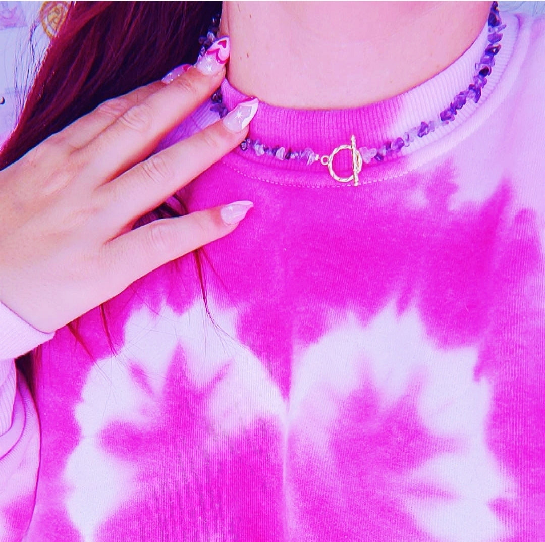 COLLIER ORNÉ DE CRISTAUX